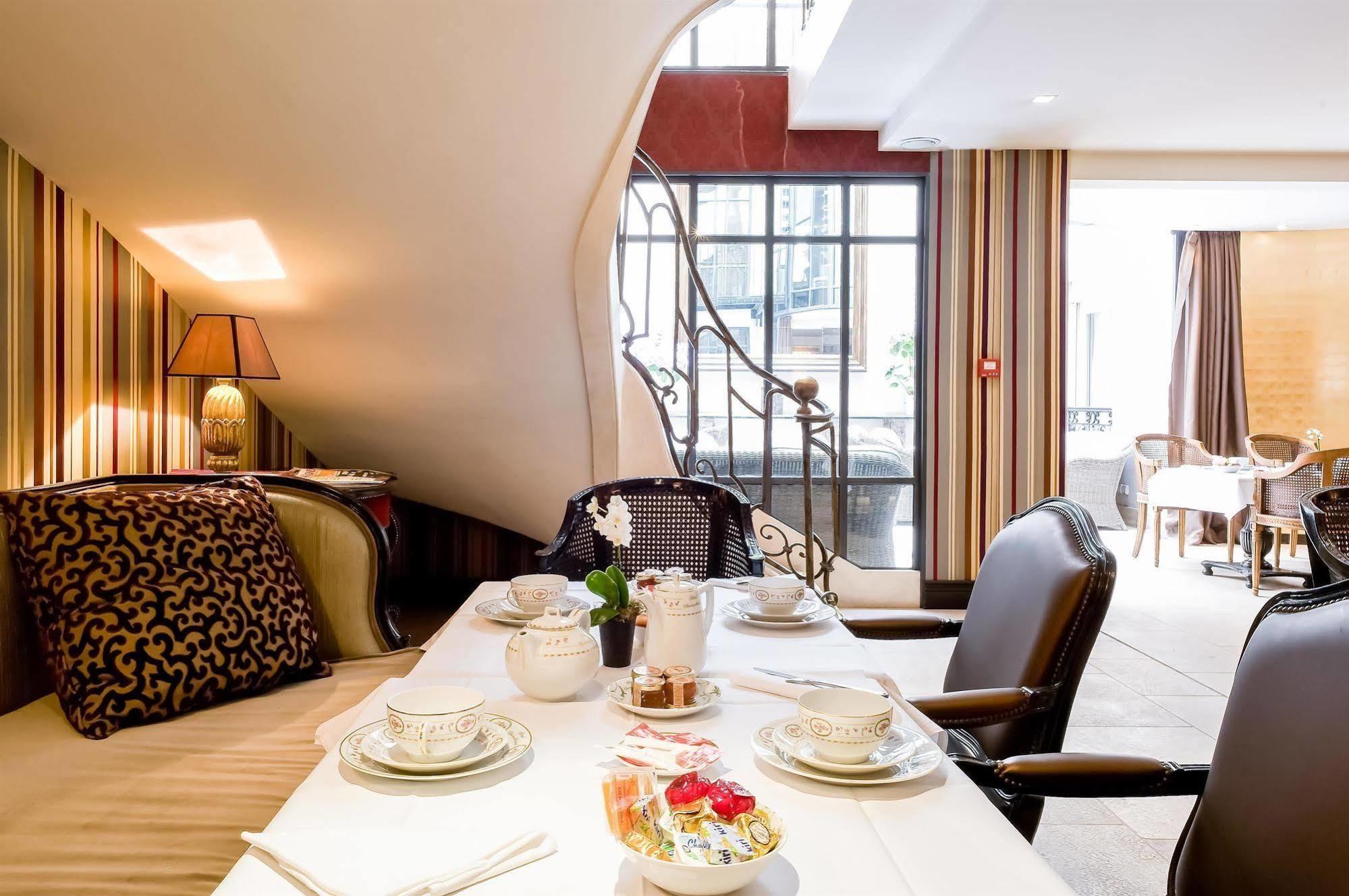 Hotel Chateaubriand Paříž Exteriér fotografie